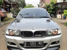 Dijual Mobil Bekas BMW 3 Series 325i 2001 di DKI Jakarta 7