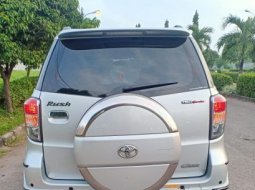 Dijual mobil Toyota Rush TRD Sportivo AT 2014 Silver di Bekasi 9