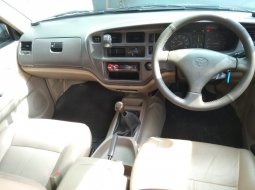 Dijual cepat mobil Toyota Kijang LGX 1.8 Manual 2003 di DKI Jakarta 7