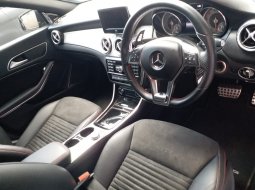 Jual Mobil Bekas Mercedes Benz CLA AMG CLA 45 2014 di DIY Yogyakarta 3