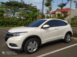 Jual mobil Honda HR-V S 2018 bekas, Jawa Timur 6