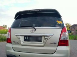 DIY Yogyakarta, Toyota Kijang Innova 2.0 G 2013 kondisi terawat 4