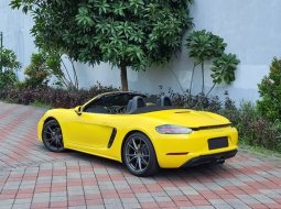 Dijual Mobil Porsche Boxster 718 2.0L Turbo 2017 di Jawa Tengah 2