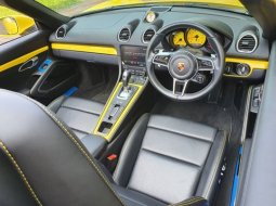 Dijual Mobil Porsche Boxster 718 2.0L Turbo 2017 di Jawa Tengah 1
