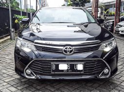 Jual Mobil Bekas Toyota Camry V 2016 di DKI Jakarta 2