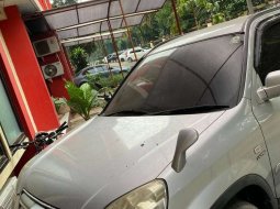 Mobil Honda CR-V 2005 2.0 terbaik di DKI Jakarta 3