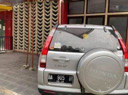 Mobil Honda CR-V 2005 2.0 terbaik di DKI Jakarta 2