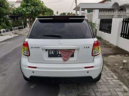 Jual mobil bekas murah Suzuki SX4 X-Over 2010 di Sumatra Utara 3