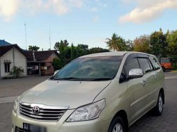 DIY Yogyakarta, Toyota Kijang Innova 2.0 G 2013 kondisi terawat 1