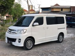 Jual mobil Daihatsu Luxio X 2013 bekas, Bali 11