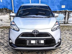 Dijual cepat mobil Toyota Sienta V 2017 di DKI Jakarta 2