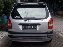 Mobil Chevrolet Zafira 2001 CD terbaik di Jawa Barat 9