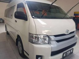Jawa Timur, jual mobil Toyota Hiace High Grade Commuter 2019 dengan harga terjangkau 2