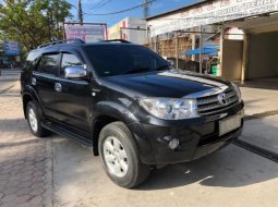 Dijual Mobil Toyota Fortuner G 2011 di Kalimantan Selatan 1