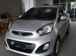 Dijual Cepat Mobil Kia Picanto SE 2011 AT di Jawa Tengah 9