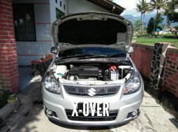 Jual Mobil Bekas Suzuki SX4 X-Over 2011 di Jawa Barat 6