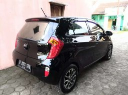 Mobil Kia Picanto 2013 SE terbaik di Jawa Timur 10