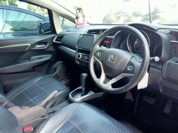 Dijual mobil bekas Honda Jazz RS AT 2016 di Bekasi  1