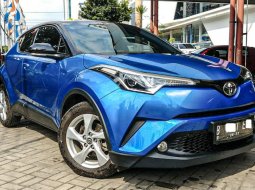 Jual Mobil Bekas Toyota C-HR 2018 di Tangerang Selatan 1