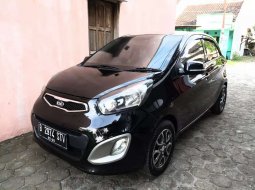 Mobil Kia Picanto 2013 SE terbaik di Jawa Timur 7