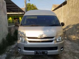 Jual mobil Toyota Hiace High Grade Commuter 2016 bekas, Jawa Tengah 8