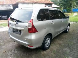 Mobil Toyota Avanza 2015 E dijual, Banten 1