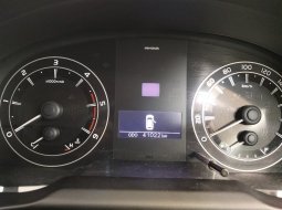 Dijual cepat Toyota Kijang Innova 2.4 G diesel Matic 2017 Putih, DKI Jakarta 9