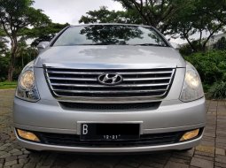 Dijual Mobil Hyundai H-1 Elegant AT Bensin 2011, Tangerang Selatan  10