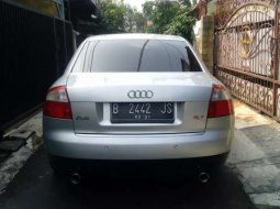Mobil Audi A4 2004 terbaik di DKI Jakarta 7