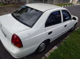 DIY Yogyakarta, jual mobil Hyundai Accent 2004 dengan harga terjangkau 5