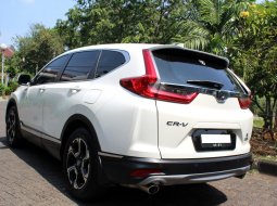 Dijual cepat mobil Honda CR-V 1.5 Turbo 2018 Putih, DKI Jakarta 5