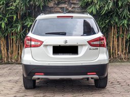 Dijual cepat mobil Suzuki SX4 S-Cross 2018 terbaik di DKI Jakarta 3