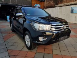 Mobil Toyota Hilux 2017 V dijual, Jawa Timur 1