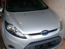 Mobil Ford Fiesta 2011 dijual, Bali 1