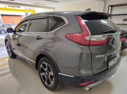 Dijual cepat mobil Honda CR-V 1.5 VTEC 2018 di Jawa Timur 2