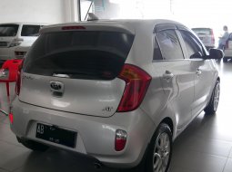 Dijual Mobil Kia Picanto 1.2 NA 2011 AT di Boyolali, Jawa Tengah 9