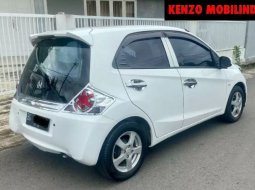 Jual cepat mobil Honda Brio Satya E 2014 di Sumatra Selatan 2