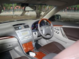 Dijul cepat Toyota Camry V 2011 Super Terawat di DKI Jakarta 2