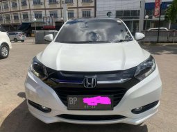 Jual mobil bekas murah Honda HR-V Prestige 2017 di Pulau Riau 12