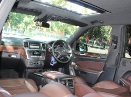 Dijual Cepat Mercedes-Benz GL GL 400 2014 Hitam di DKI Jakarta 2