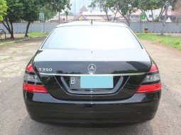 Dijual Mobil Mercedes-Benz S-Class 300 2008 Kondisi Bagus Siap Pakai di DKI Jakarta 6