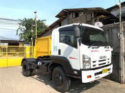 Jual Mobil Isuzu Giga Series 7.8 Manual engkel 4x2 GVR34H tractor head 2017 di DKI Jakarta 5