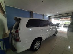 Jual Toyota Kijang Innova 2.5 Diesel NA 2013 di Magelang, Jawa Tengah 3