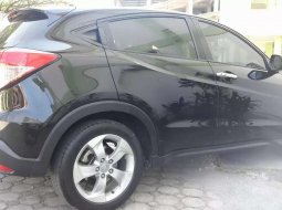 Jual cepat Honda HR-V E CVT 2015 di Aceh 1