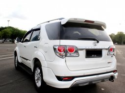 Jual Mobil Toyota Fortuner G TRD 2012 Putih di DKI Jakarta 5