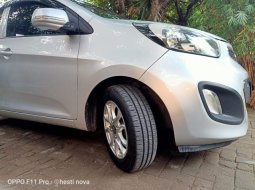 Dijual cepat mobil Kia Picanto SE 3 2012 di Jawa Timur 6