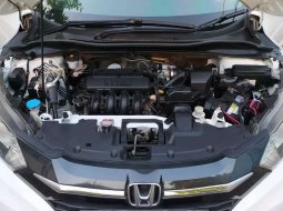 Jawa Timur, Honda HR-V E CVT 2015 kondisi terawat 6