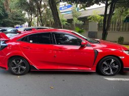 Jual mobil bekas murah Honda Civic E CVT 2018 di Jawa Tengah 4