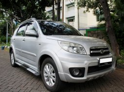 Jual Mobil Daihatsu Terios TX Manual 2010 Silver di DKI Jakarta 9