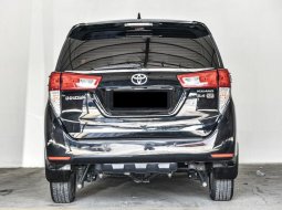 Jual Mobil Toyota Kijang Innova V 2018 di Depok 3